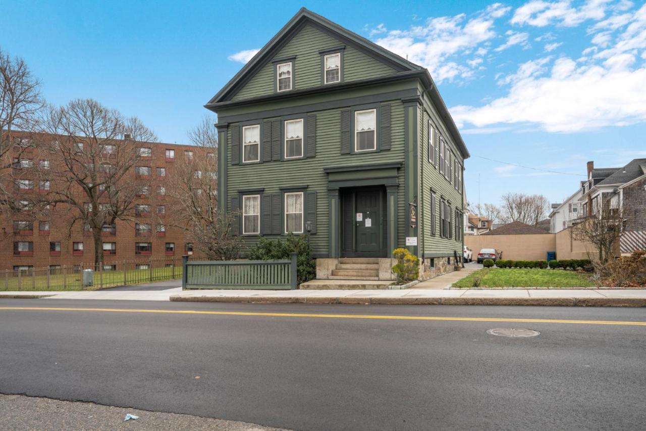 폴리버 Lizzie Borden House B&B 외부 사진